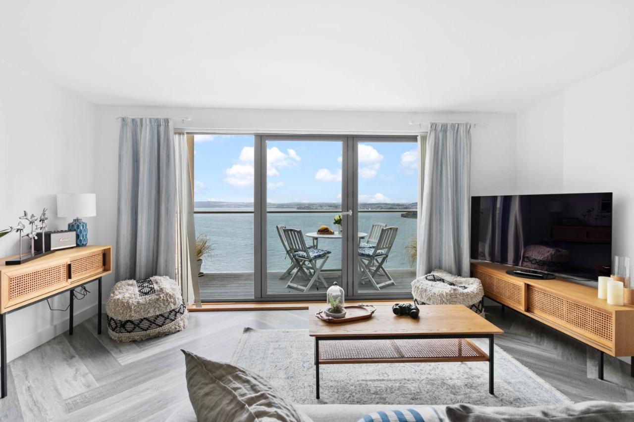A7 Masts - Striking Beach Bolthole Apartment With Beautiful Sea Views Private Balcony & Parking Торки Экстерьер фото